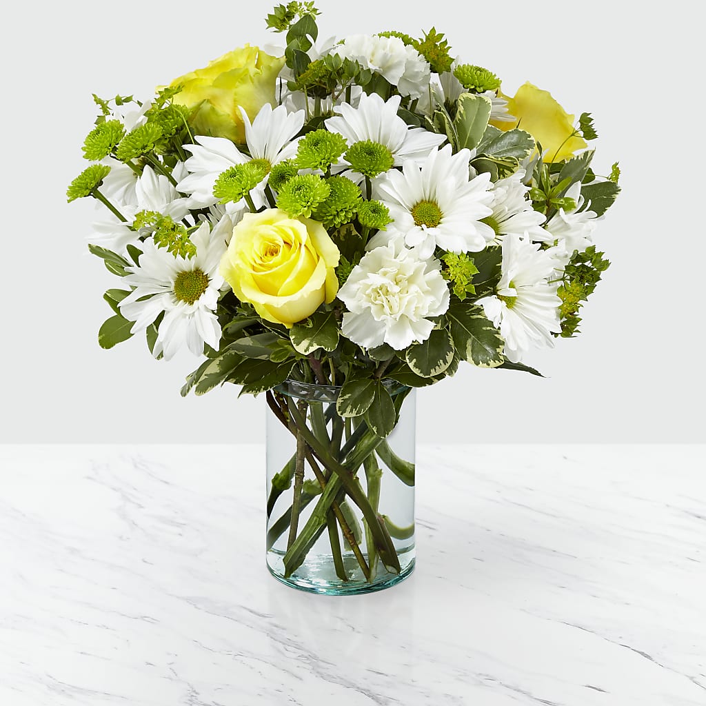 Happy Day Bouquet – CAMPBELL ROSES & PLANTS LTD CO, Fort Campbell KY