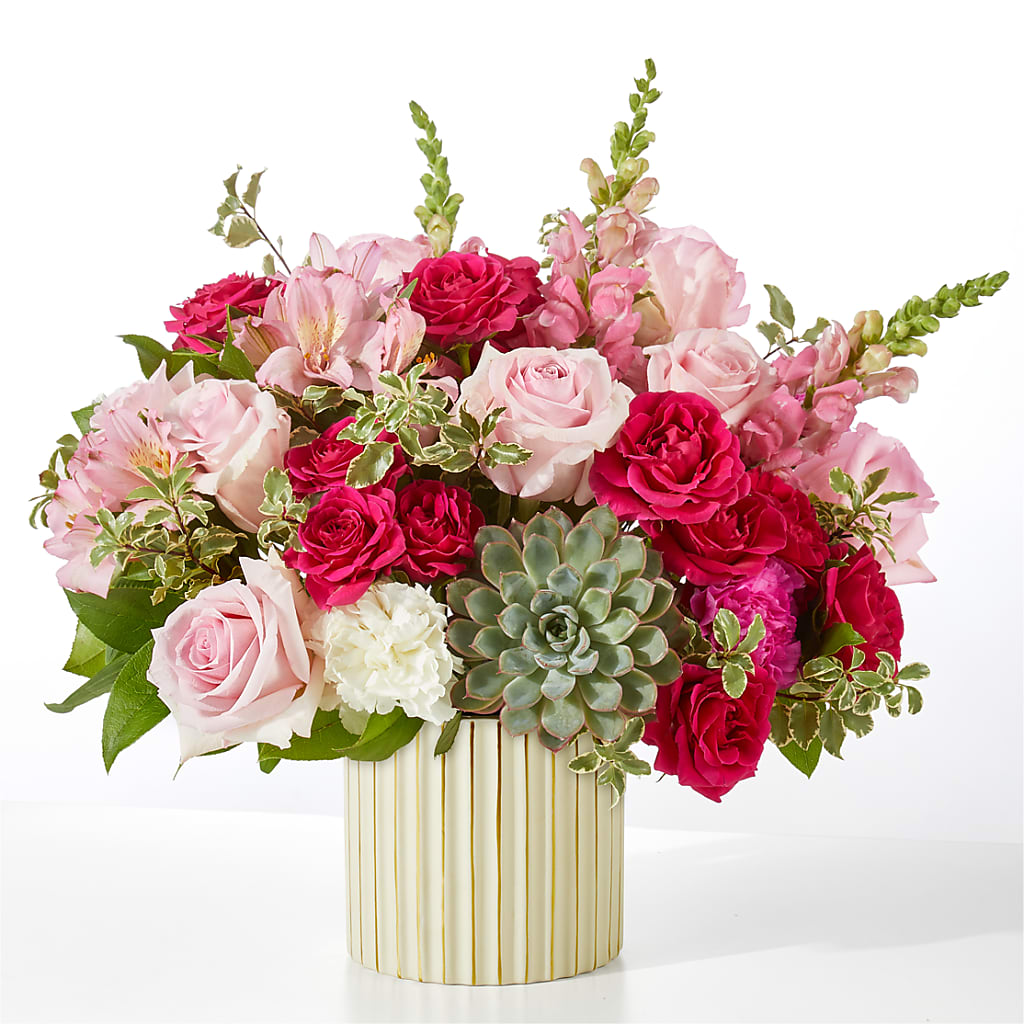 Magenta Musings Bouquet – CAMPBELL ROSES & PLANTS LTD CO, Fort Campbell KY