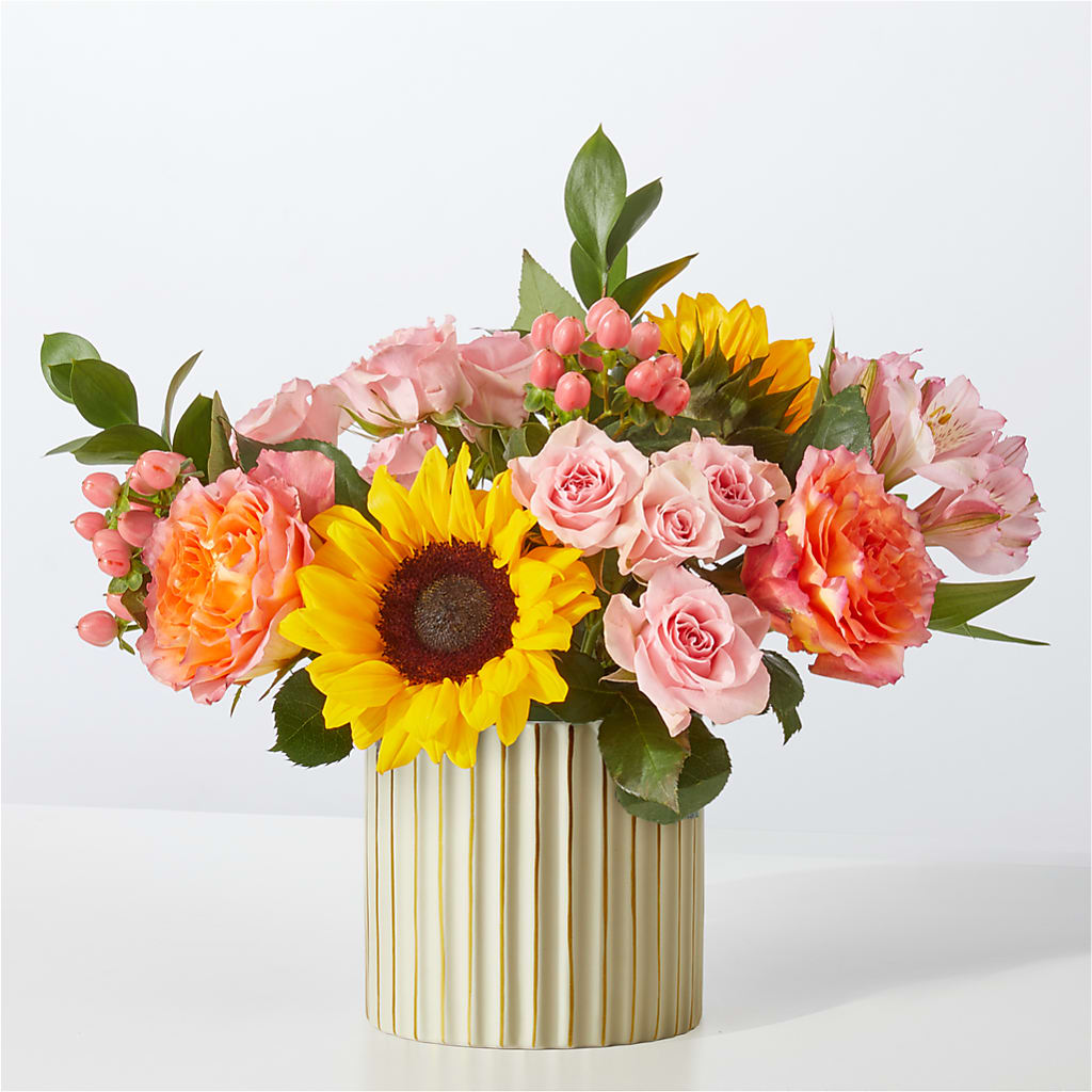 Sun's Out Bouquet – CAMPBELL ROSES & PLANTS LTD CO, Fort Campbell KY