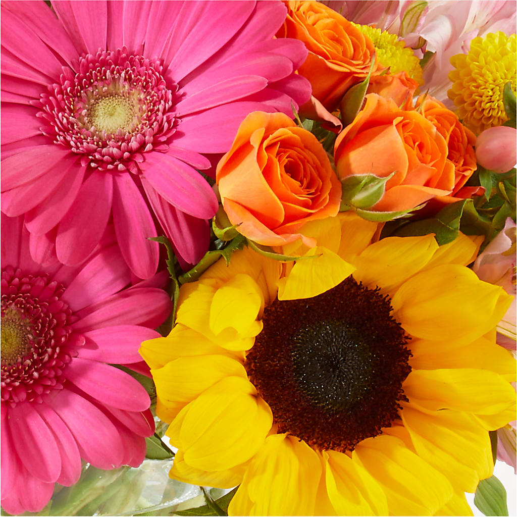 Florist Original Mixed Bouquet – CAMPBELL ROSES & PLANTS LTD CO, Fort Campbell KY