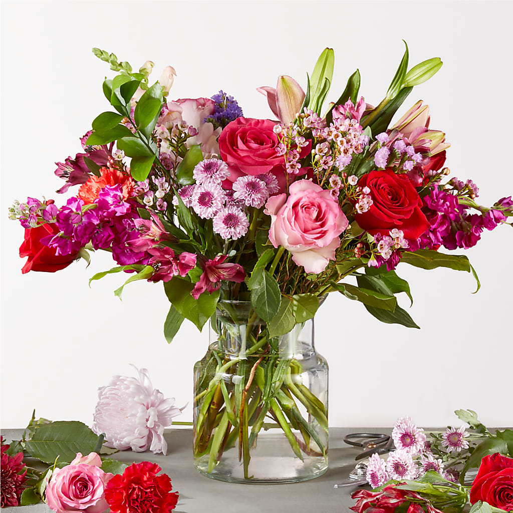 Regal Jewel – A Florist Original – CAMPBELL ROSES & PLANTS LTD CO, Fort Campbell KY