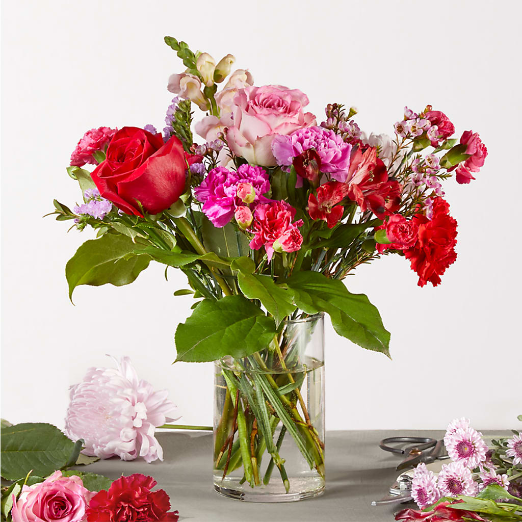 Regal Jewel – A Florist Original – CAMPBELL ROSES & PLANTS LTD CO, Fort Campbell KY