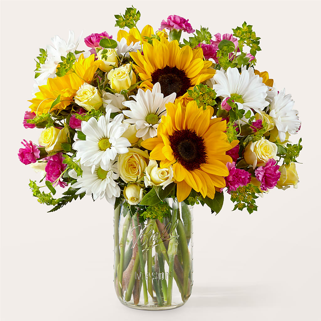 Aglow Bouquet – CAMPBELL ROSES & PLANTS LTD CO, Fort Campbell KY