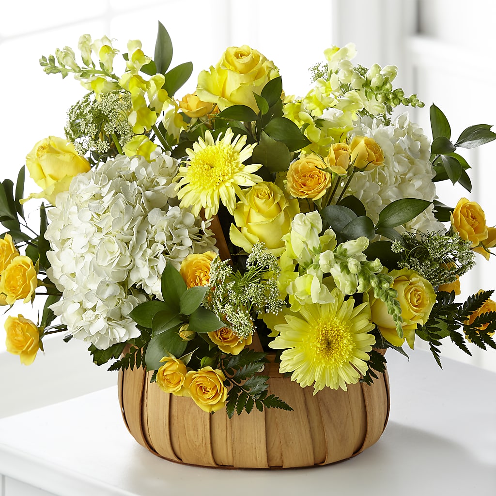 Rustic Remembrance Basket – CAMPBELL ROSES & PLANTS LTD CO, Fort Campbell KY