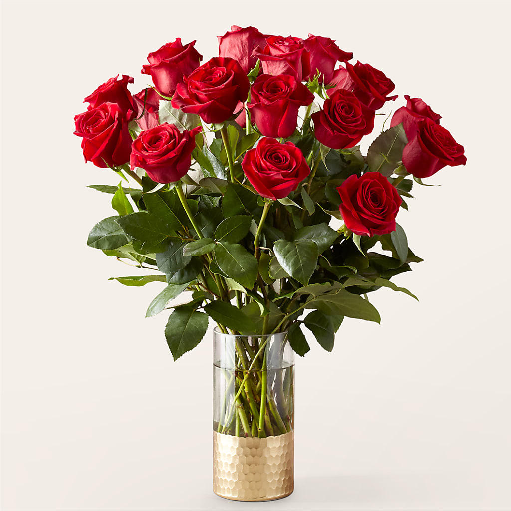 Classic Love Red Rose Bouquet – CAMPBELL ROSES & PLANTS LTD CO, Fort Campbell KY