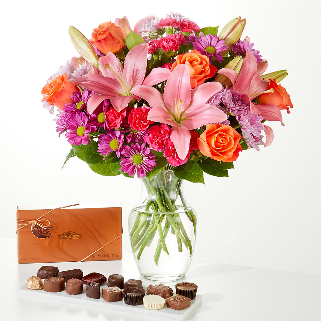 One and Only Bouquet and Chocolate Bundle – CAMPBELL ROSES & PLANTS LTD CO, Fort Campbell KY