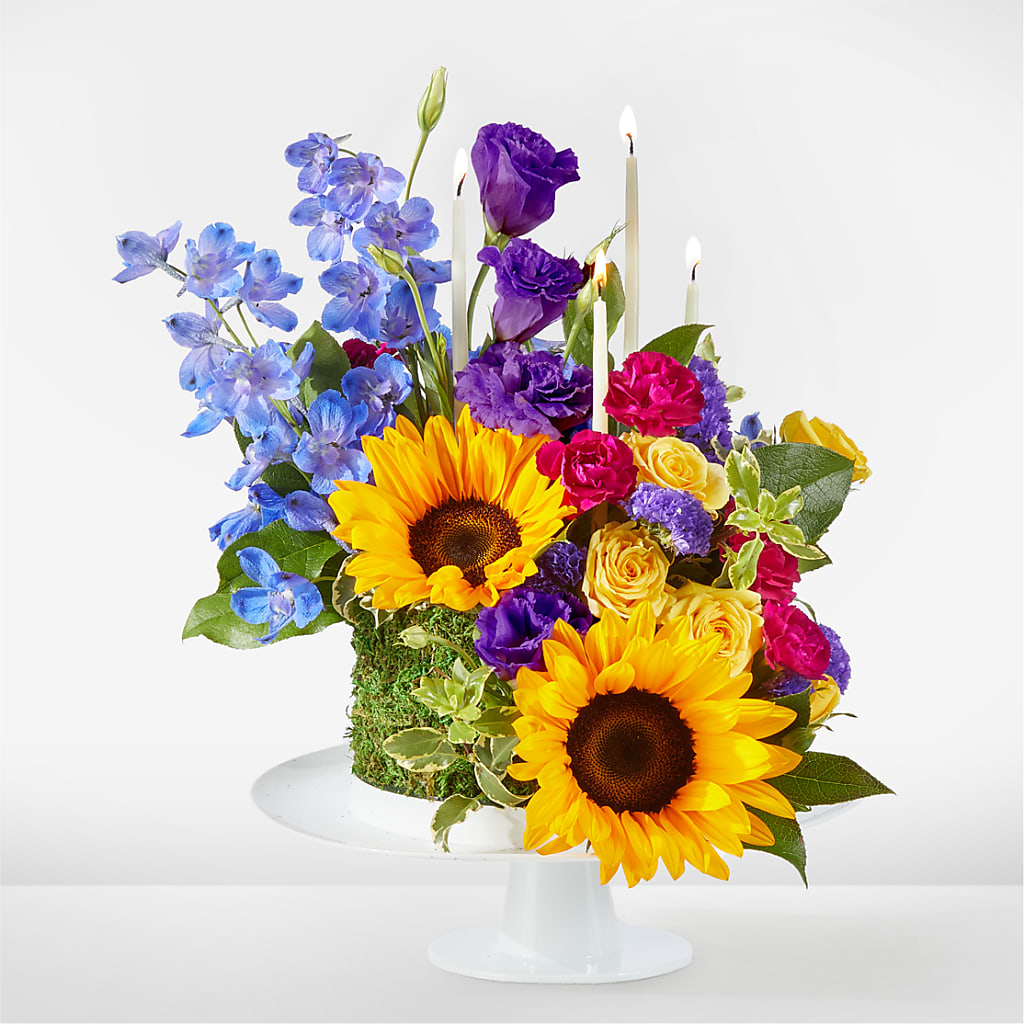 Star of the Day Floral Cake – CAMPBELL ROSES & PLANTS LTD CO, Fort Campbell KY
