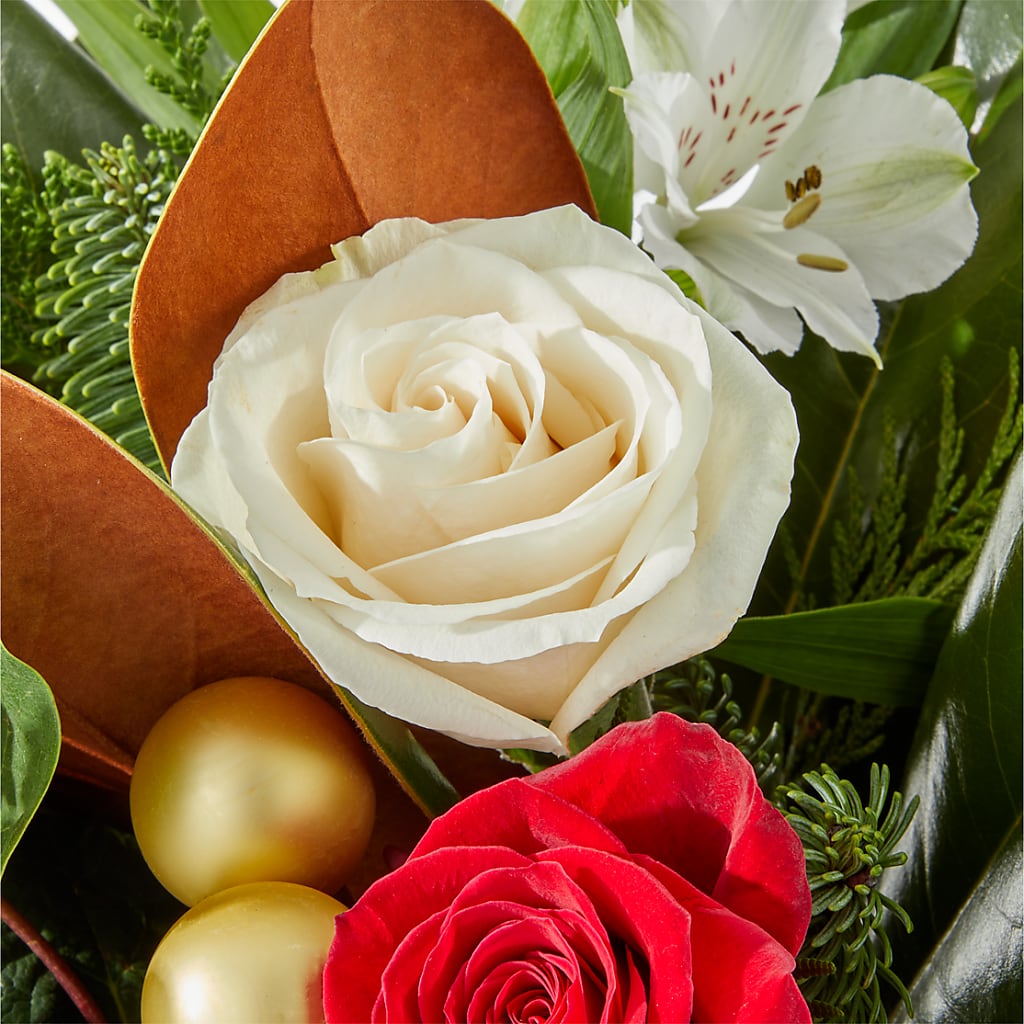 Joy & Jolly Bouquet – CAMPBELL ROSES & PLANTS LTD CO, Fort Campbell KY