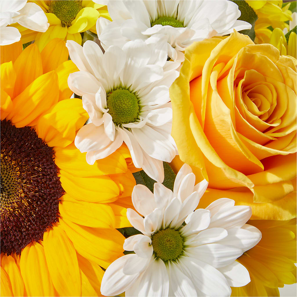 Be Happy Bouquet – CAMPBELL ROSES & PLANTS LTD CO, Fort Campbell KY