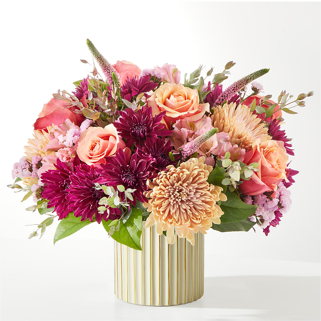Berry Cobbler Bouquet with Ivory Vase – CAMPBELL ROSES & PLANTS LTD CO, Fort Campbell KY