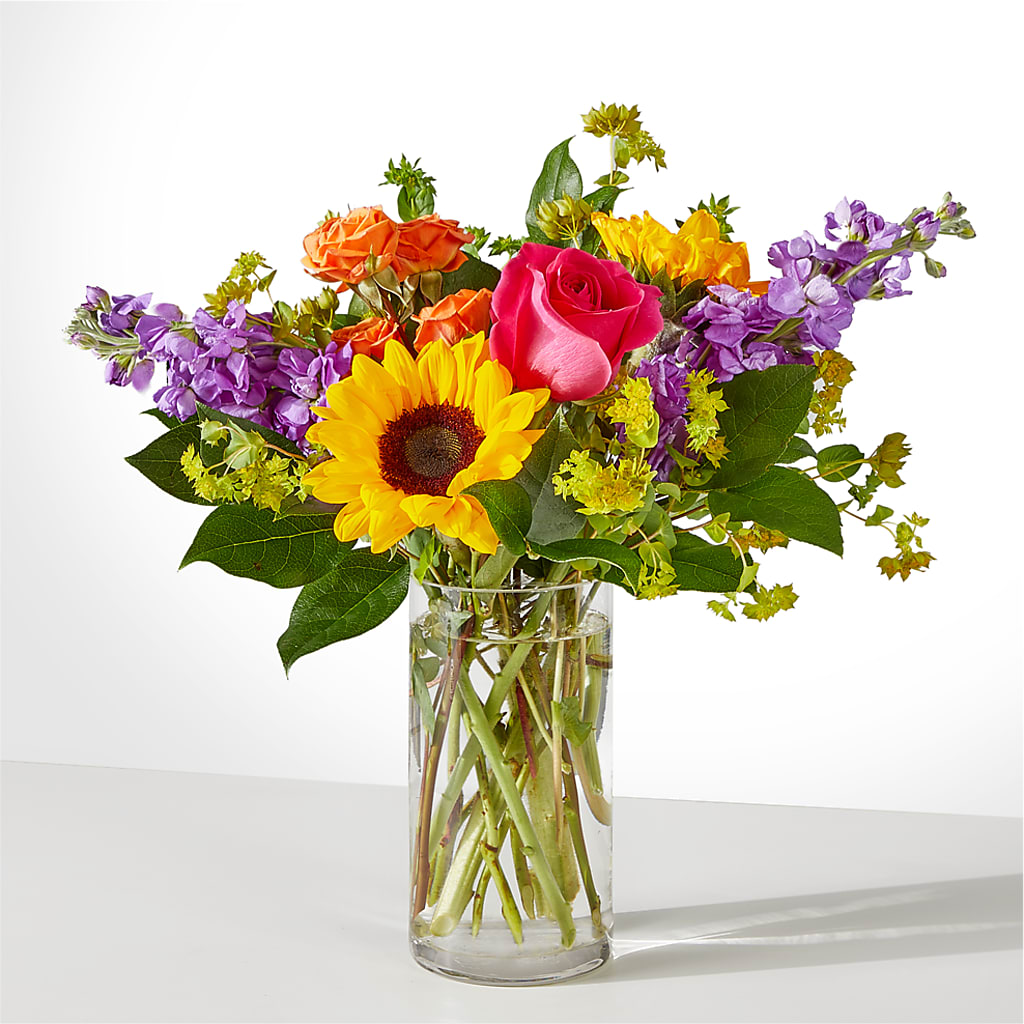 Vibrant Greetings Bouquet – CAMPBELL ROSES & PLANTS LTD CO, Fort Campbell KY
