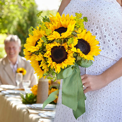 Free Spirit Bouquet – CAMPBELL ROSES & PLANTS LTD CO, Fort Campbell KY